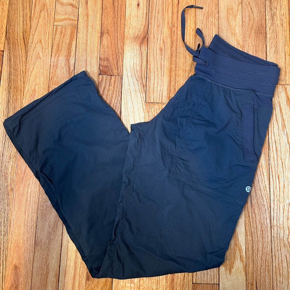 Lululemon Women’s Gray Straight Leg